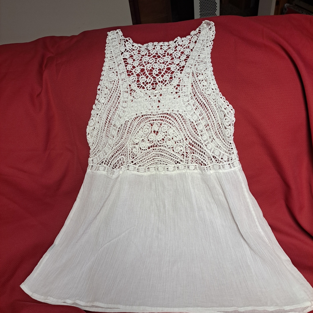 Chic White Crochet Tank Top